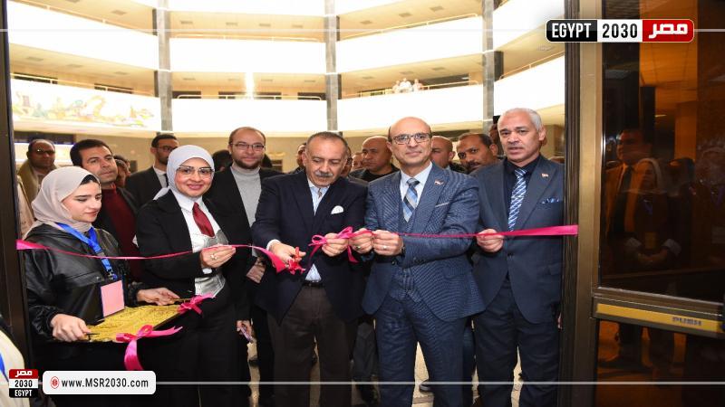 محافظ أسيوط ورئيس جامعة أسيوط