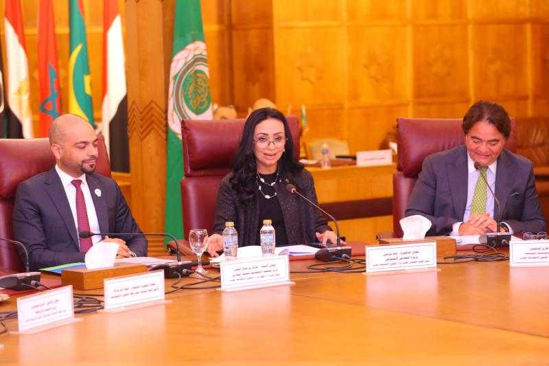 وزيرة التضامن الاجتماعي تشهد احتفالية اليوم العربي لكبار السن واليوم العالمي للتطوع بحضور وزير الشباب والرياضة ووزير التنمية الاجتماعية بمملكة البحرين