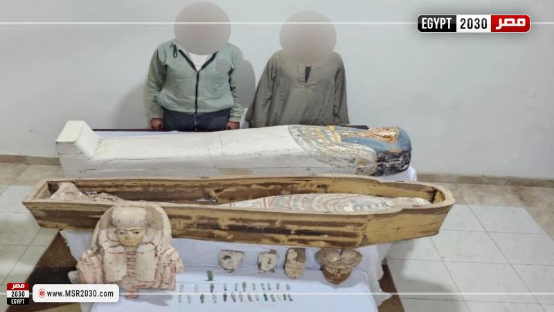 ضبط قطع أثرية بحوزة المتهمين