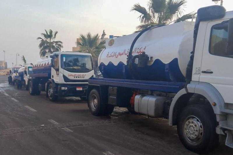 محافظ الإسكندرية: رفع درجة الاستعداد في جميع الأجهزة التنفيذية بالمحافظة للتعامل مع حالة عدم الاستقرار في الأحوال الجوية