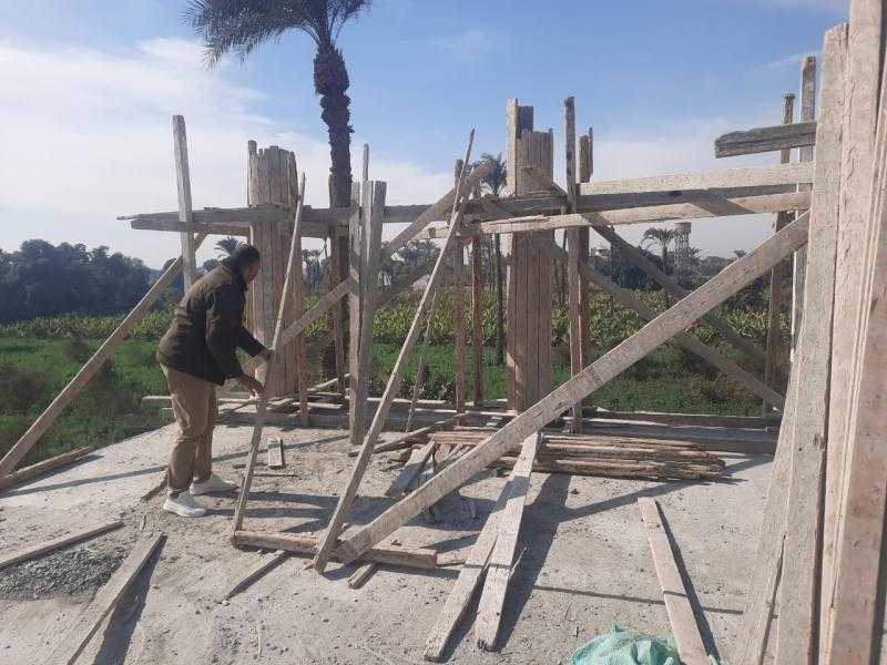 محافظ أسيوط: إزالة حالتي تعدي على أرض زراعية بمدينة صدفا وقرية مجريس