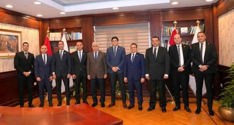 النائب العام يستقبل رئيس الاستئناف لنيابة استئناف المنصورة 