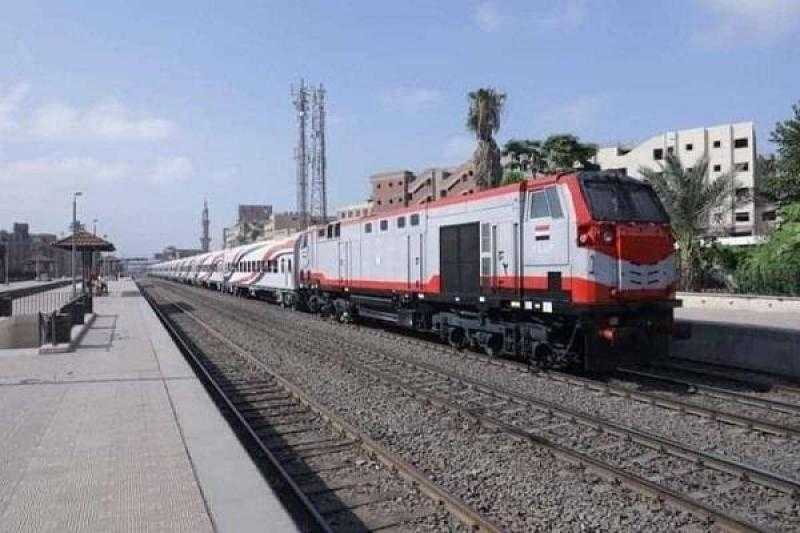 مصرع شاب تحت عجلات القطار في الغربية