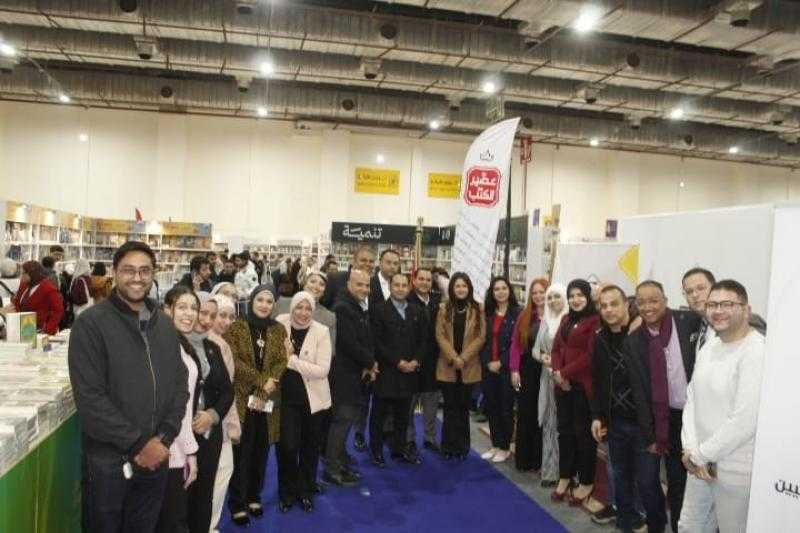 حصاد اليوم الأول لجناح تنسيقية شباب الأحزاب والسياسيين في معرض الكتاب