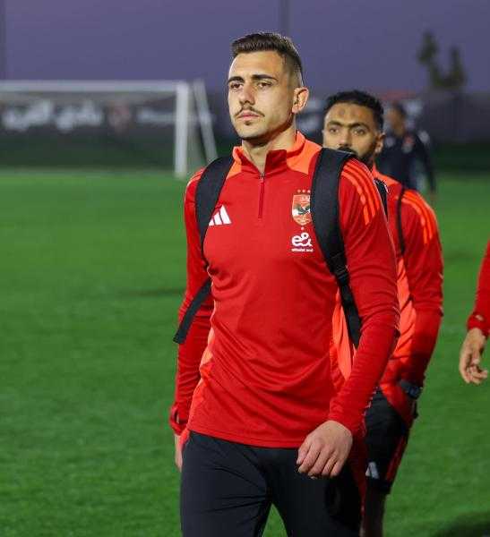 الظهور الأول لجراديشار والعش في مران الأهلي استعدادًا لمواجهة بيراميدز
