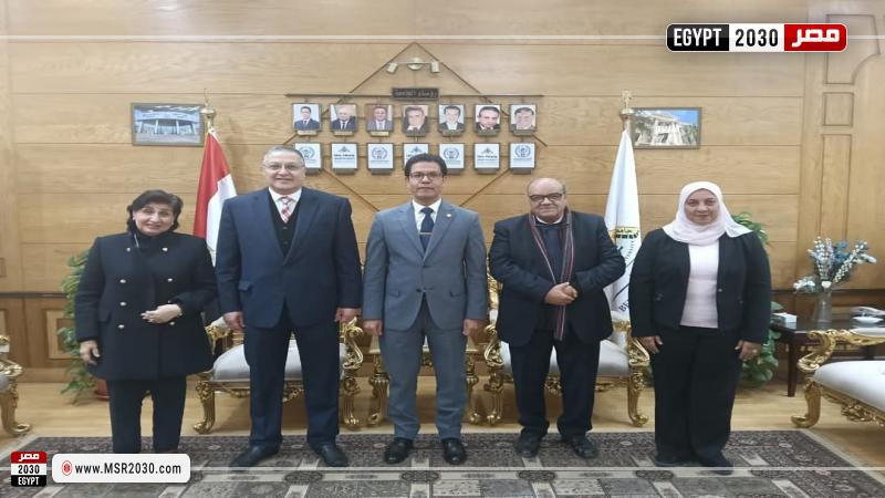 رئيس جامعة بنها