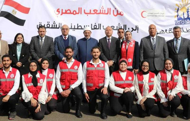 رئيس جامعة الأزهر يشيد بجهود الدولة المصرية في دعم الأشقاء في قطاع غزة