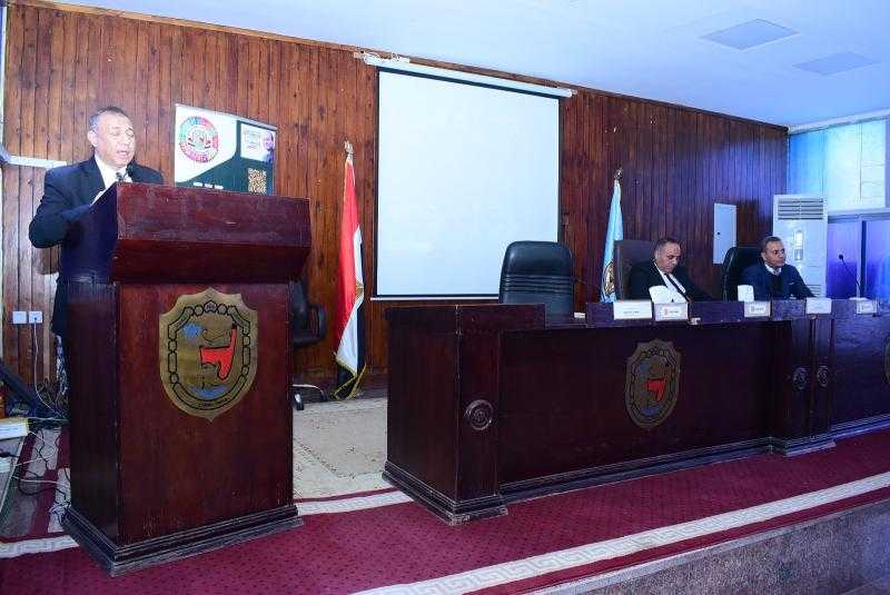 جامعة سوهاج تحتفل بيوم البيئة الوطنى بندوة تثقيفية عن التحول للأخضر فى ضوء الاستراتيجية الوطنية للتعليم العالي