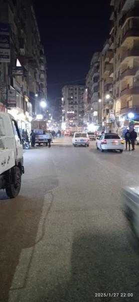 محافظ أسيوط: مواصلة صيانة وتركيب كشافات جديدة لرفع كفاءة منظومة الإنارة بحي غرب