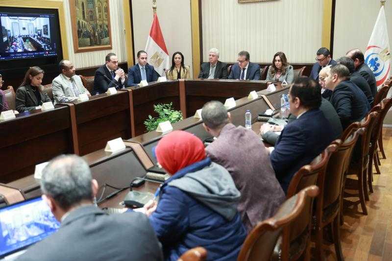 وزير الصحة يرأس الاجتماع الوزراي الأول للجنة التنفيذية الخاصة باستقبال المصابين الفلسطنيين