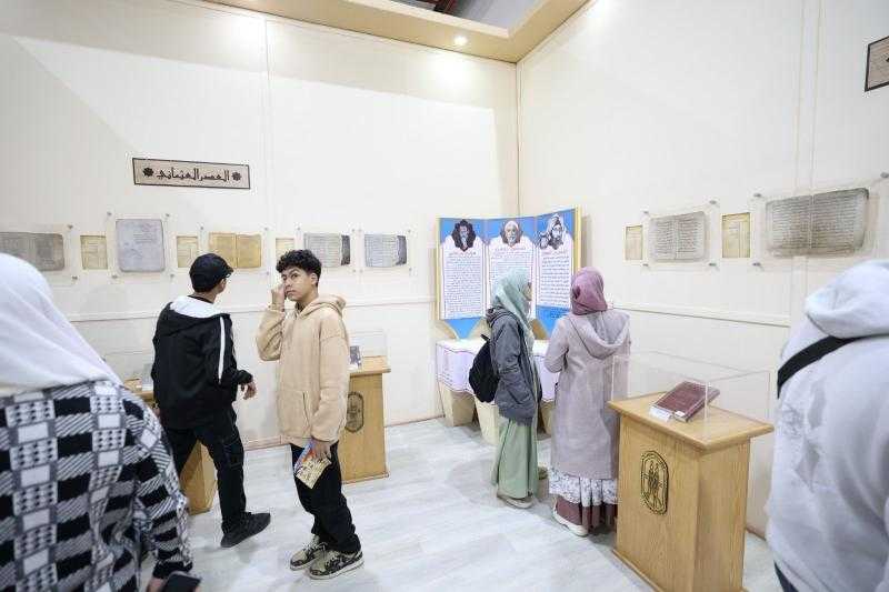 حكيم الإسلام المرشح لجائزة نوبل.. الأزهري الموسوعي في ضيافة متحف المخطوطات بجناح الأزهر بمعرض الكتاب