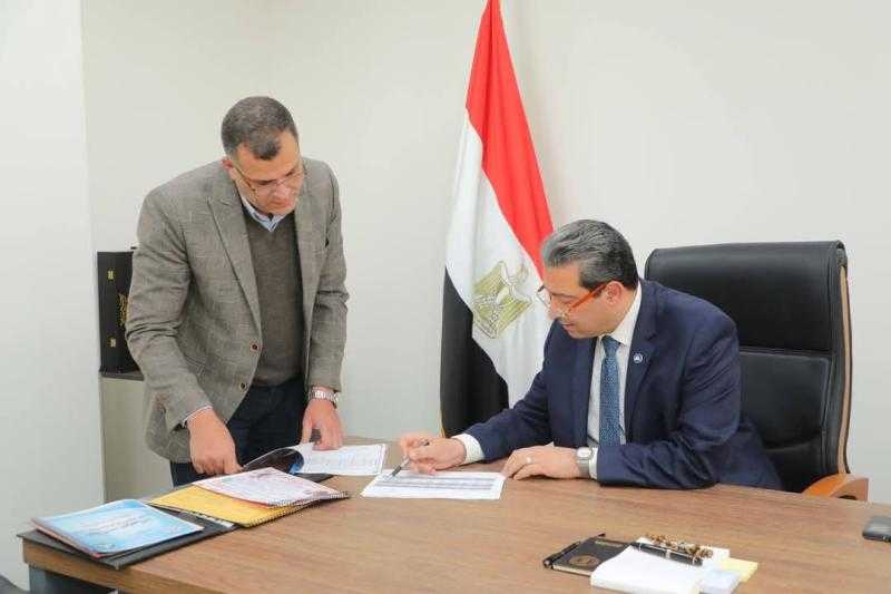 محافظ دمياط يعتمد نتيجة الفصل الدراسي الأول للشهادة الإعدادية