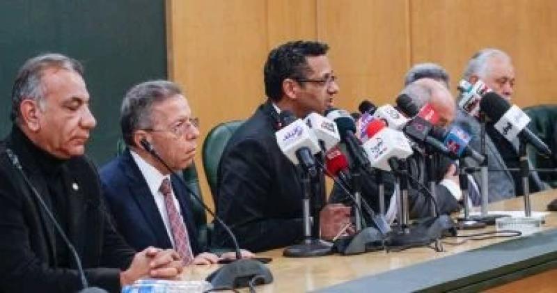 خطاب من 10 نقابات مهنية مصرية إلى السفارة الأمريكية لرفض تصريحات ”ترامب” حول تهجير الفلسطينيين
