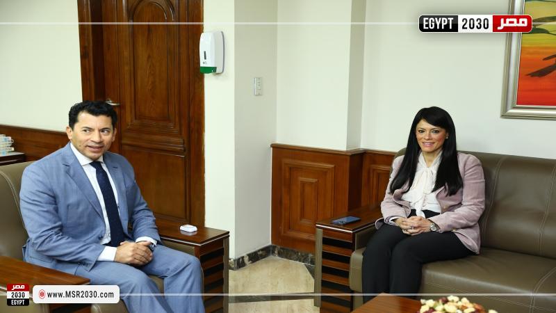 وزيرا التخطيط والتعاون الدولي والشباب والرياضة