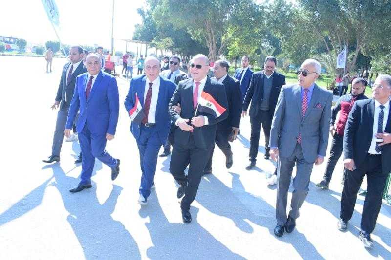 5 آلاف طالب وطالبة بمسيرة حاشدة يقودها النعمانى واللواء سمير فرج بجامعة سوهاج