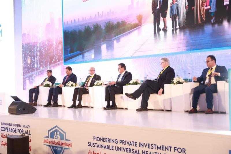 وزير الصحة يشارك في جلسة نقاشية بعنوان تعزيز الاستثمارات الخاصة في تقديم خدمات الرعاية الصحية