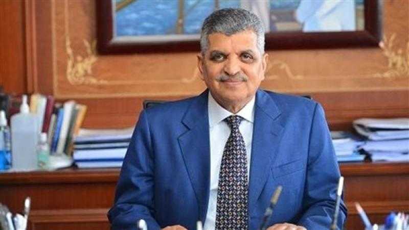 الفريق أسامة ربيع يكشف حقيقة رفع رسوم المرور في قناة السويس
