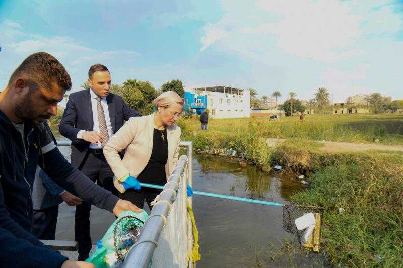 وزيرة البيئة تتفقد موقع مبادرة فيري نايل (Very Nile) بجزيرة قرصاية بنهر النيل