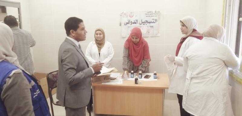 قافلة الديمقراط بأرمنت بالأقصر تختتم أعمالها بالكشف على ٦٩٤ حالة