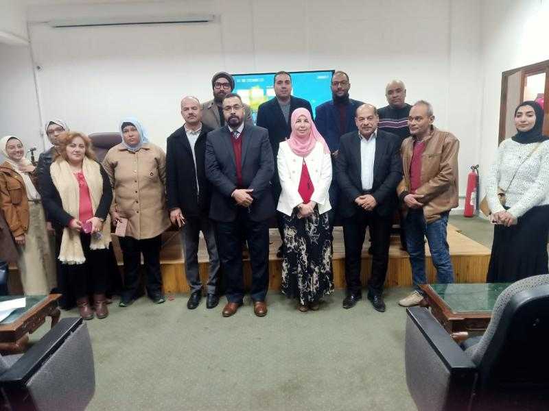 جامعة قناة السويس تنظم برنامجا تدريبيا حول المهارات الحياتية وتمكين الكبار اقتصاديا واجتماعيا