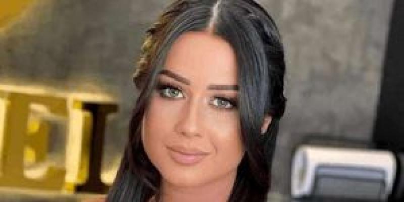 الفنانة روعة السعدى