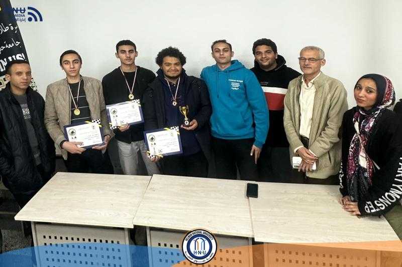 جامعة حلوان الأهلية تنظم بطولة للشطرنج بمشاركة ١٠٠ طالب