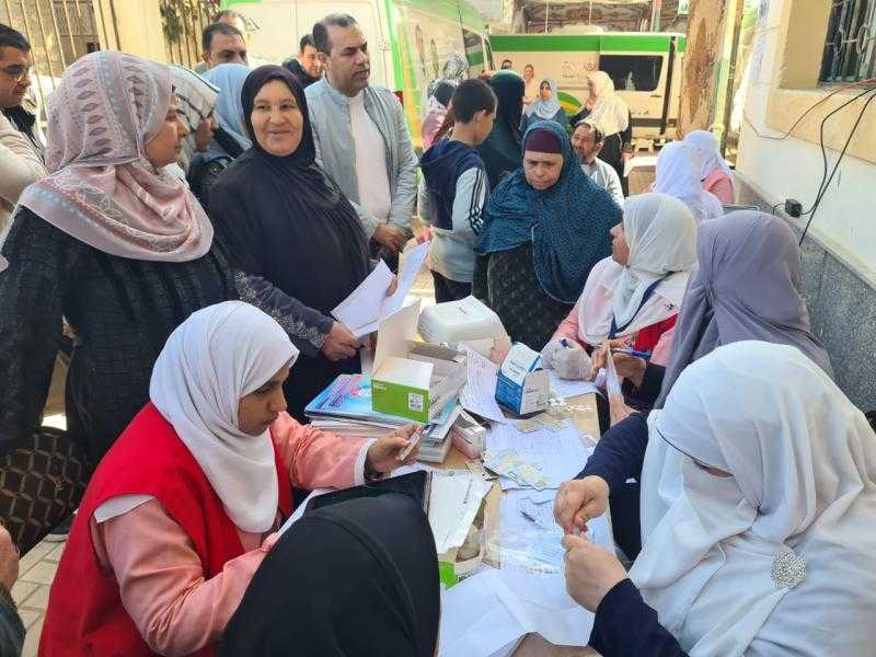 وكيل وزارة الصحة بالبحيرة يتفقد العمل بوحدة الستمائة بحوش عيسى ويباشر أعمال فرق المبادرات الرئاسية