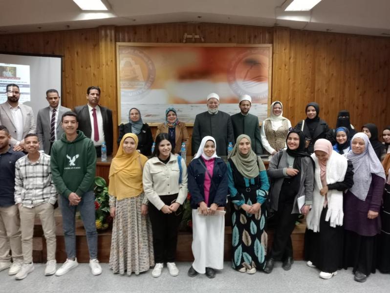الهجرة غير الشرعية والإتجار بالبشر.. ندوة بكلية الآداب بجامعة بني سويف