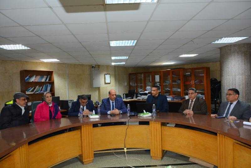 جامعة أسيوط تستقبل لجنة المراجعة الخارجية لتجديد منح شهادة الأيزو في نظم الجودة الإدارية