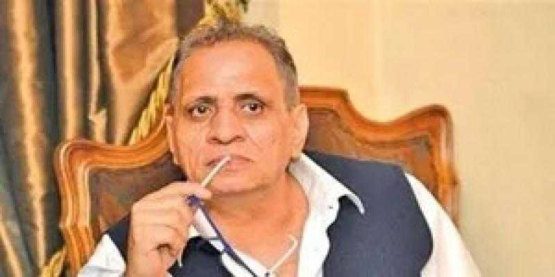 أحمد السبكي يتلقى عزاء شقيقه الراحل اليوم بالشيخ زايد