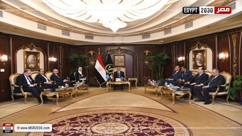 وزير الداخلية يبحث مع مساعد الأمين العام لمنظمة الأمم المتحدة