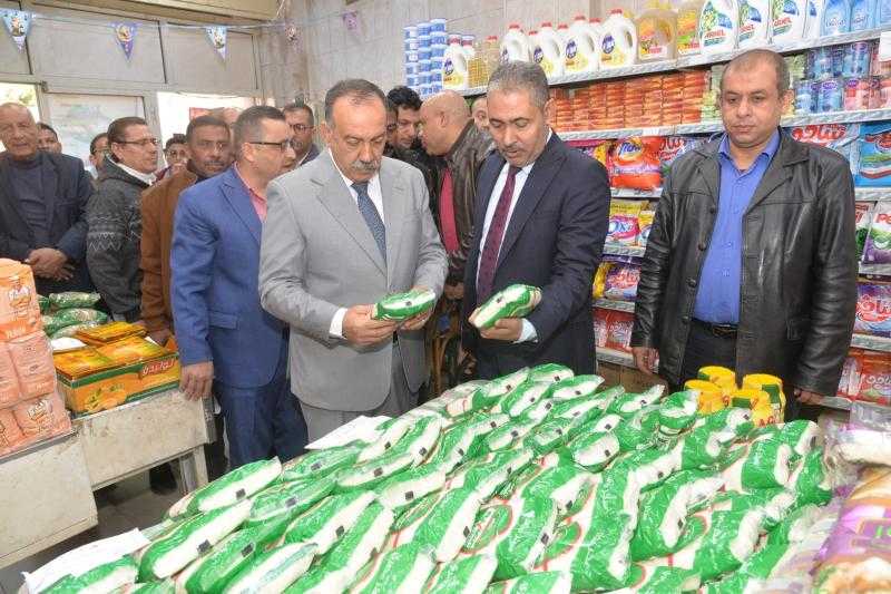 محافظ أسيوط يفتتح سلسلة معارض ومنافذ أهلاً رمضان للسلع الغذائية بحي غرب