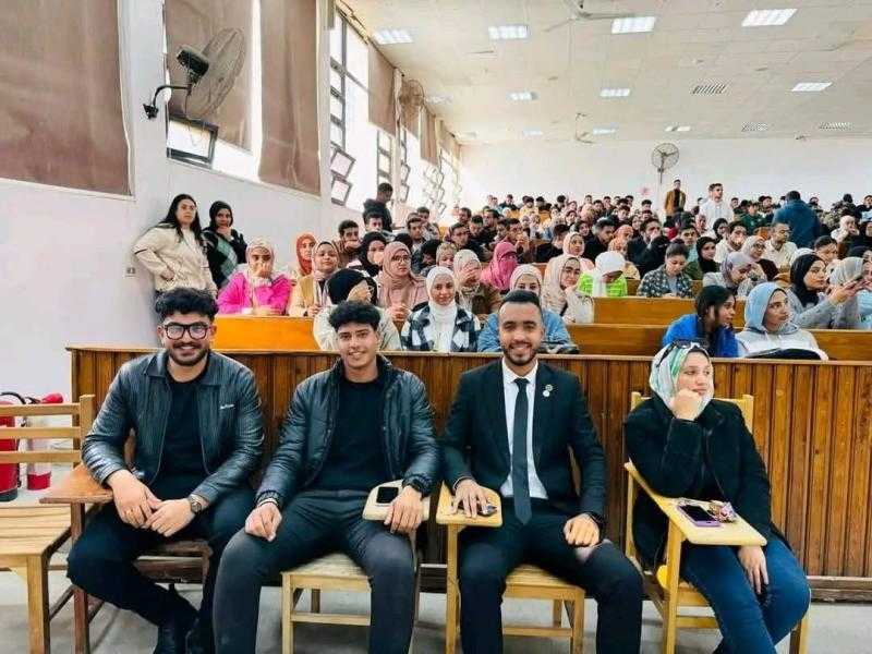 كلية الزراعة بجامعة قناة السويس تحتفي بتفوق طلابها ... وتكريم الموهوبين والمتميزين في الأنشطة المختلفة