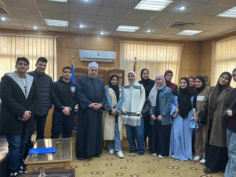 رئيس قطاع المعاهد الأزهرية يستقبل طلاب وطالبات غزة بالمرحلة الثانوية