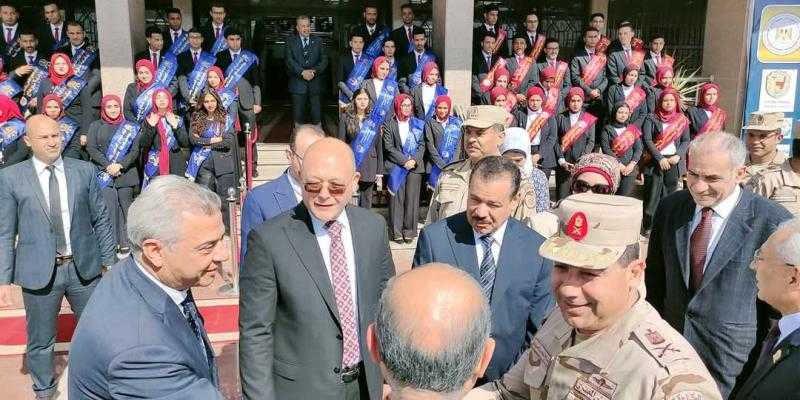 جامعة الوادي الجديد تشارك في الندوة التوعوية التثقيفية المجمعة الثانية لقوات الدفاع الشعبي والعسكري بمشاركة ثمانى جامعات