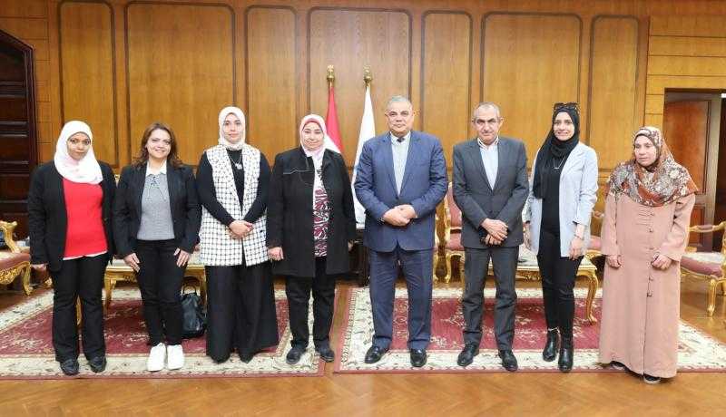 رئيس جامعة كفر الشيخ يستقبل وفد الجهاز المركزي للتنظيم والإدارة