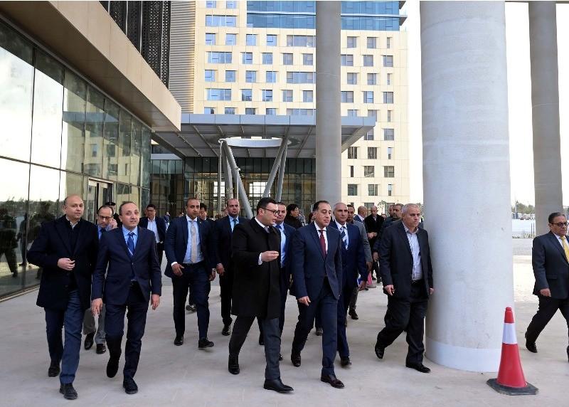 مدبولي يتفقد مشروع منطقة الأعمال المركزية بالعاصمة الإدارية.. ويؤكد: حققنا طفرة عمرانية غير مسبوقة