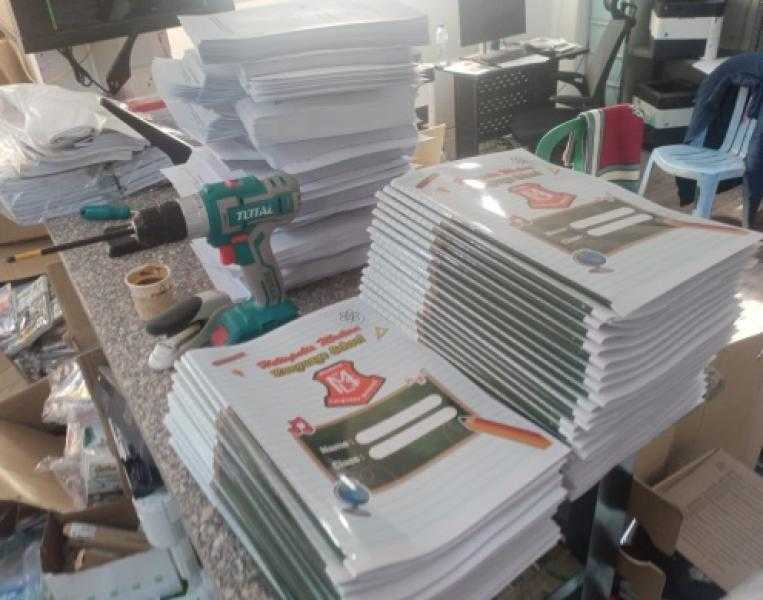 ضبط مدير مطبعة لنسخ الكتب الدراسية بدون تصريح في عين شمس l صور