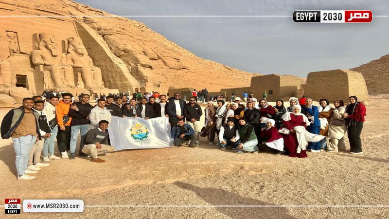 طلاب جامعة أسوان