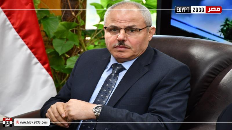 رئيس جامعة قناة السويس