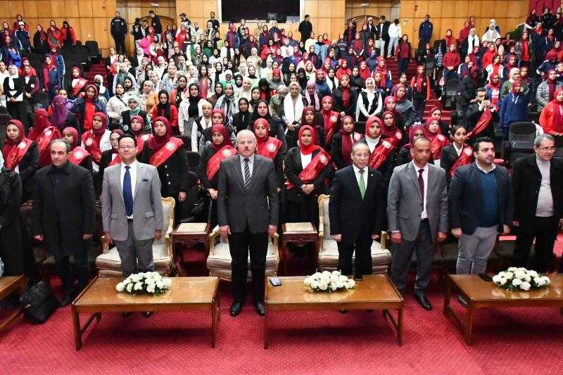 جامعة قناة السويس تستضيف ندوة توعوية حول مواجهة الشائعات وتعزيز الوعي الوطني