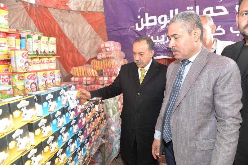 محافظ أسيوط يفتتح معرض أهلاً رمضان بمركز الفتح لبيع السلع بأسعار مخفضة عن مثيلتها بالأسواق