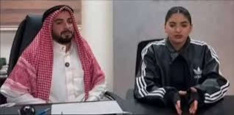 سوزي الأردنية أثناء الإعلان عن توظيف 