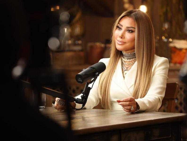 نجوى كرم تتصدر التريند في ”على طاولة منى”: العائلة أولًا والطعام بروح الحب