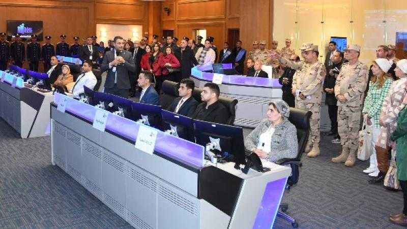 القوات المسلحة تنظم زيارة لوفد الإعلاميين والجامعات لمركز السيطرة بمقر القيادة الاستراتيجية