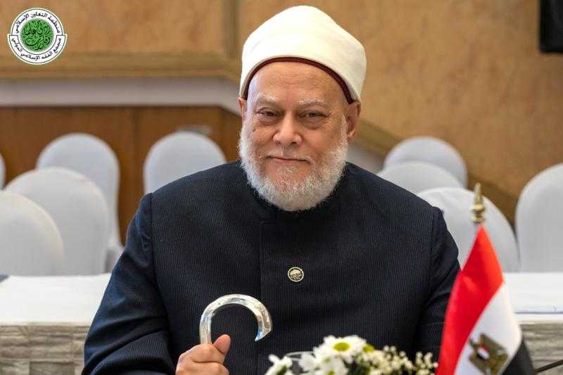علي جمعة: لو كان دارون صح لماذا لم يتحول قرد إلى إنسان