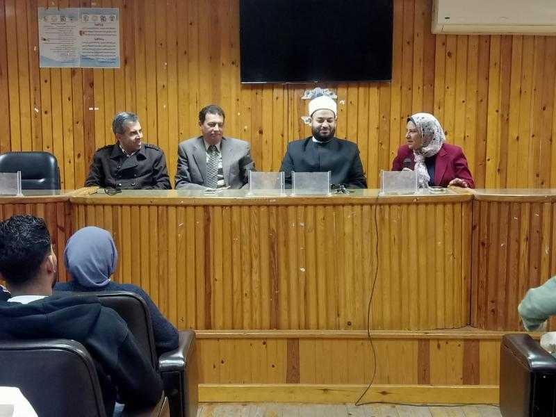 جامعة قناة السويس تنظم برنامجا تدريبيا لتعزيز بناء الإنسان والشخصية القوية
