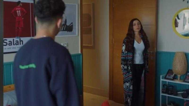 مسلسل كامل العدد++ الحلقة 8.. دينا الشربيني تمنع ابنها حمزة دياب من السفر لتركيا