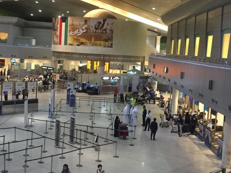 مطار الكويت