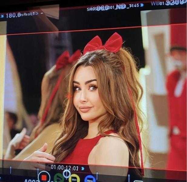 هنا الزاهد تتألق في أحدث إعلاناتها